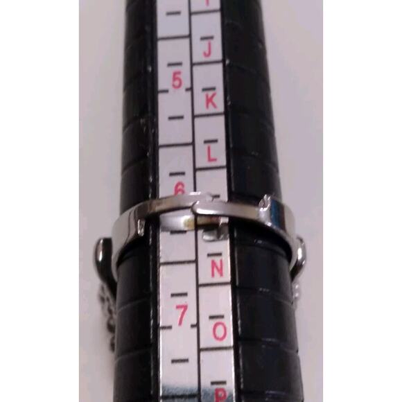 Cocktail Ring Ruby Red Glass Cabochon Statement Silvertone Ajustable Faceted - Picture 6 of 8